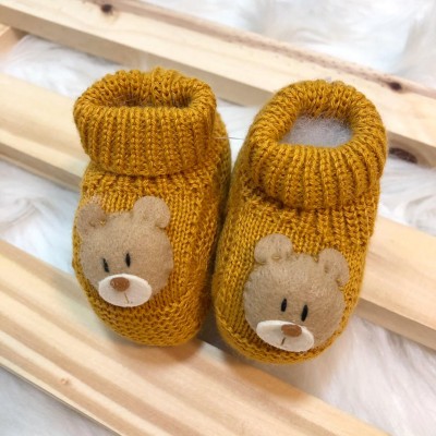 Sapatinho de linha Ursinho Mostarda Plix